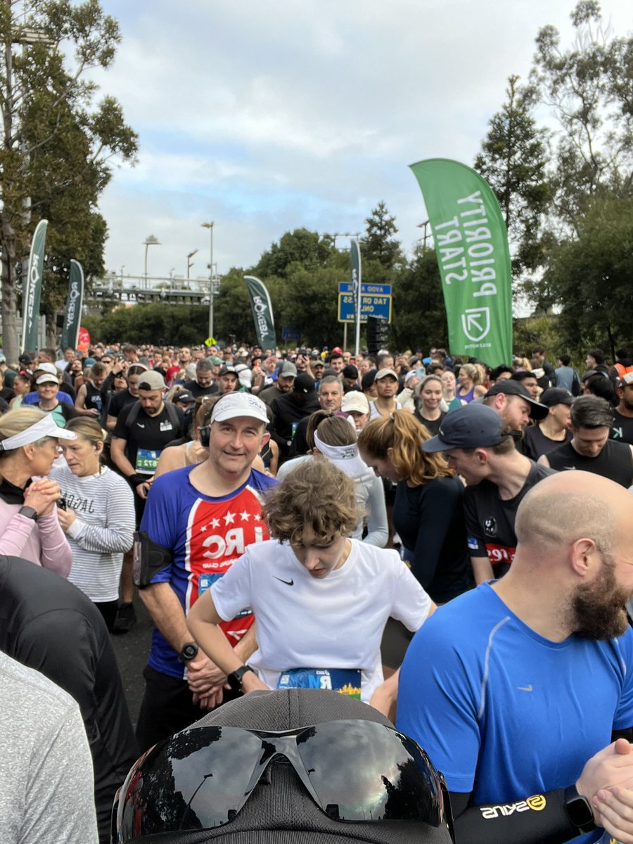 grantmac12's tweet photo. Here we go.
#runmelbourne https://t.co/PxKocrcm2K