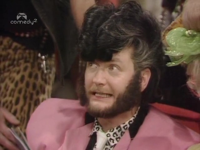 ThatWeekInSNL's tweet photo. Tonight at 8 ET, over at https://t.co/Q4QHWpMMUO, we've got: 
- a live-with-commericals airing of Bruce Dern/Luther Vandross on SNL
- Victoria Principal/Chubby Checker on Fridays
- the S2 finale of the Kenny Everett Television Show
- YCDTOT tackles smoking 
- and more!! https://t.co/uaeRWowrNi