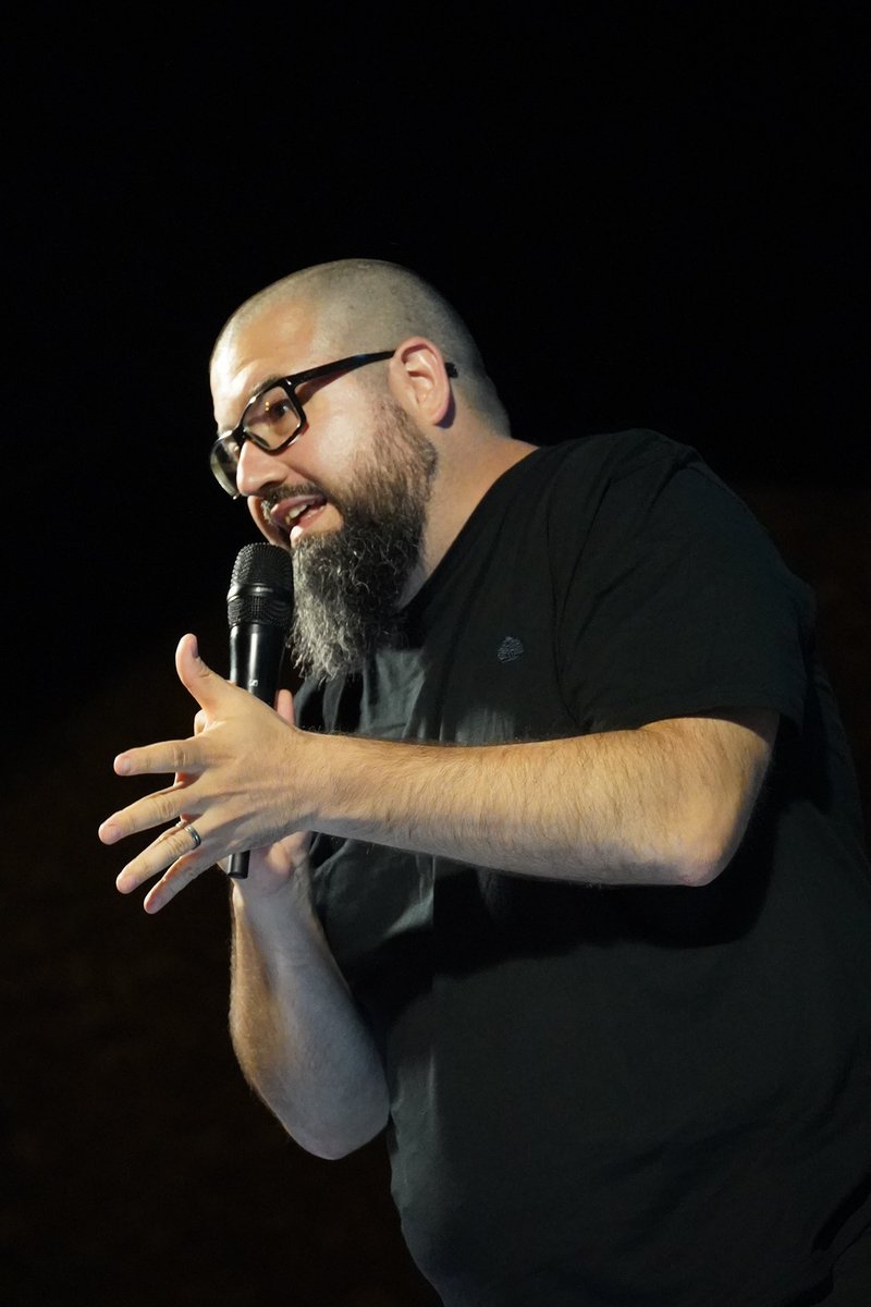 La Conca 5.1 (@laconca51) on Twitter photo 🎤 El riure, la millor teràpia.
🌙✨ Avui a la #Nit51 no hi podien faltar els monòlegs de <a href="/massanagranaire/">Manel Vidal Boix</a> <a href="/joeldiazbrah/">Joel Díaz</a>, <a href="/Ana_i_Logica/">Ana López ®</a> i a @termifacoses. Gràcies per aquesta estona👏👏 🎤 El riure, la millor teràpia.
🌙✨ Avui a la #Nit51 no hi podien faltar els monòlegs de <a href="/massanagranaire/">Manel Vidal Boix</a> <a href="/joeldiazbrah/">Joel Díaz</a>, <a href="/Ana_i_Logica/">Ana López ®</a> i a @termifacoses. Gràcies per aquesta estona👏👏