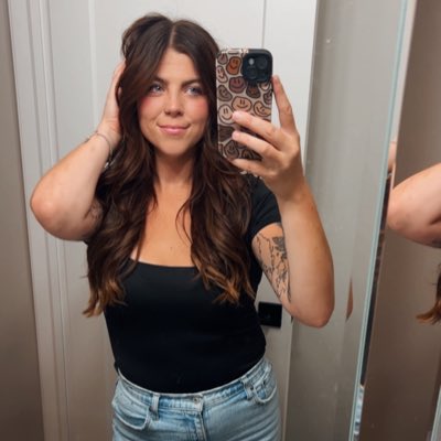 Mackenzie__Ann's tweet photo. #NewProfilePic https://t.co/6I47v1a8Xx