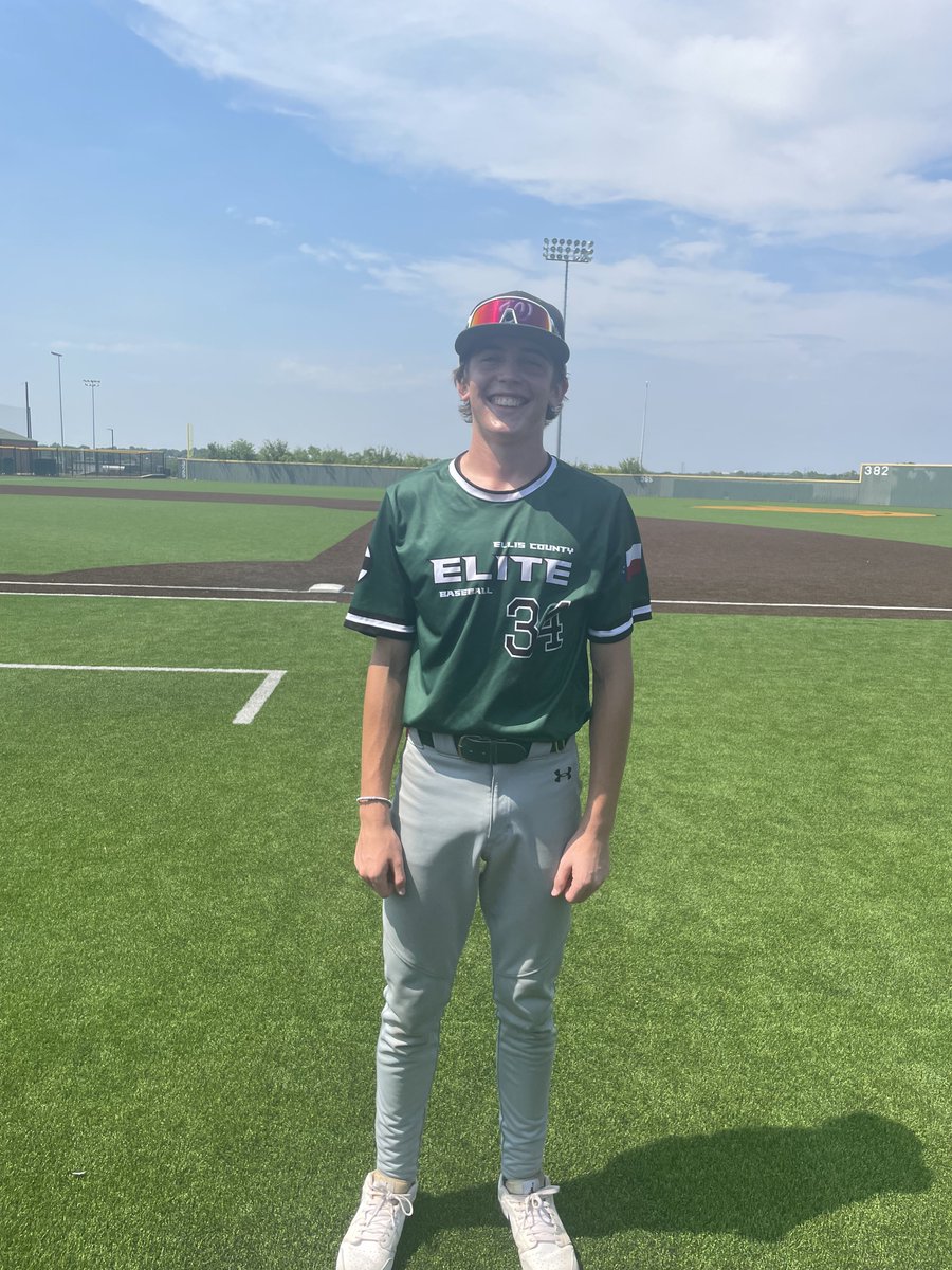 FiveToolTexas's tweet image. F: Ellis County Elite 8, Dallas Tigers Halford 0
PoG: @CalebBerumen 5 IP, 4K, H, 0 ER 
Hitter: @Andrew64842375 3-3