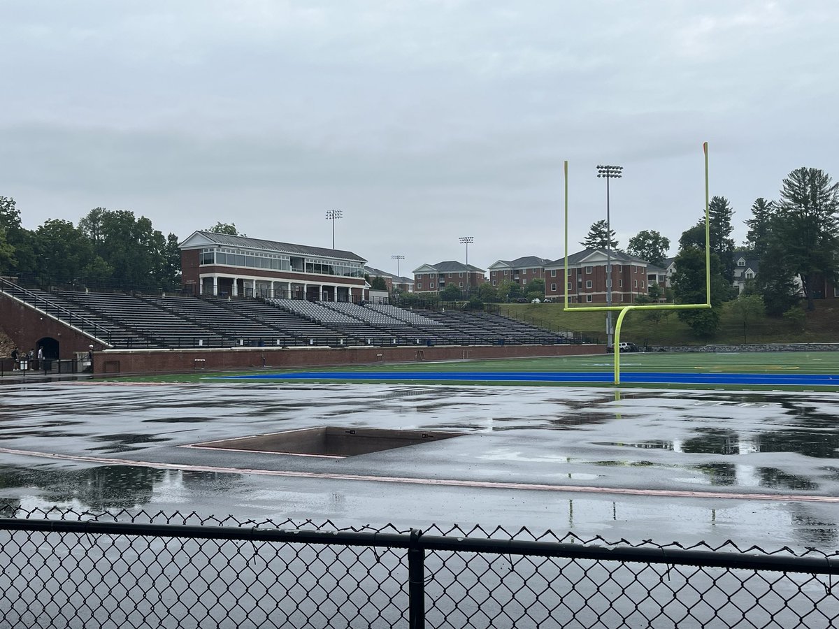PalmerStevenso8's tweet photo. Had a great time at @Generals_Fball today! Learned a lot from @CoachCollinsII and @coach_rapoza. 
@Prov_Football @Coachward1 @CoachOsbey @Coach_Giddings @CoachAdrian_ https://t.co/exBko7PuoD