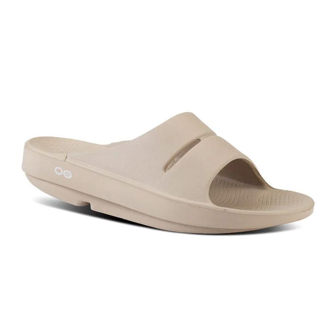 wwd_jp's tweet image. 【本日最終日】リカバリー靴「ウーフォス」が下北沢リロードでポップアップ　7月19〜21日
#OOFOS
wwdjapan.com/articles/18638…