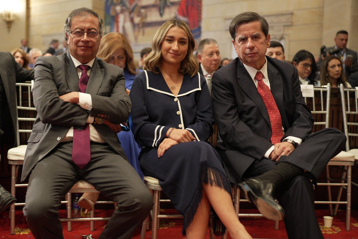 Laura Sarabia tweet media