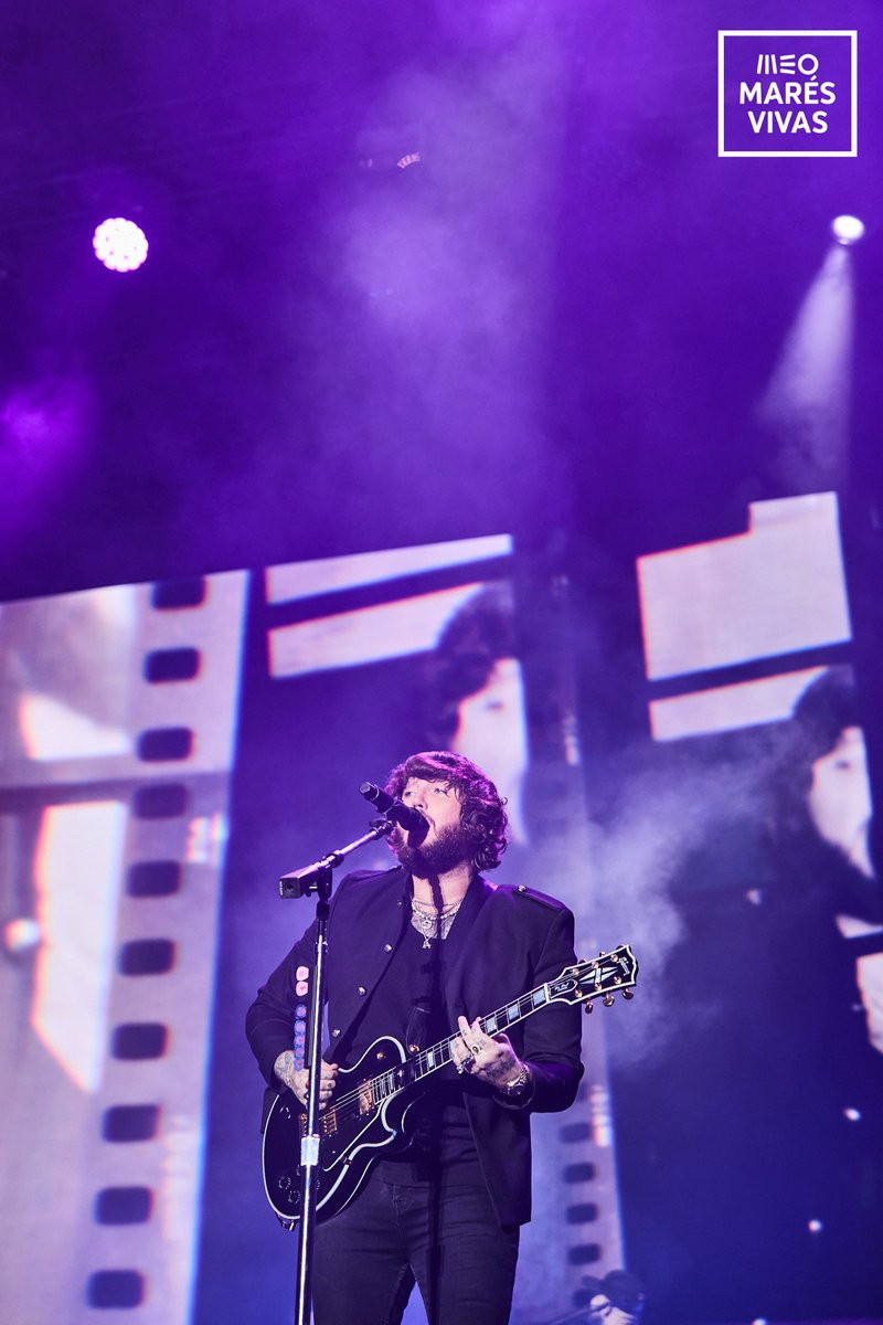 A voz única do @jamesarthur contagiou o recinto do MMV!😍 Se subisses ao palco, qual era música que escolhias cantar?   #MEOMaresVivas #FestivalMEO #MMV24