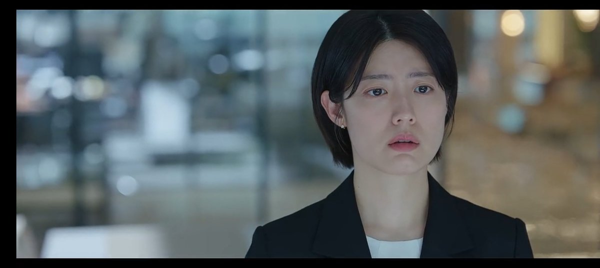 Lenz0819's tweet photo. Nilolokong Asawa na naman pala ganap ni Jang Na Ra dito! 🤣
NW: Episode 2!👊💪
#JangNaRa
#NamJiHyun
#KimJoonHan
#PO
#SBS
#GoodPartner
#GoodPartnerEp2 https://t.co/7b3mSm0AKx