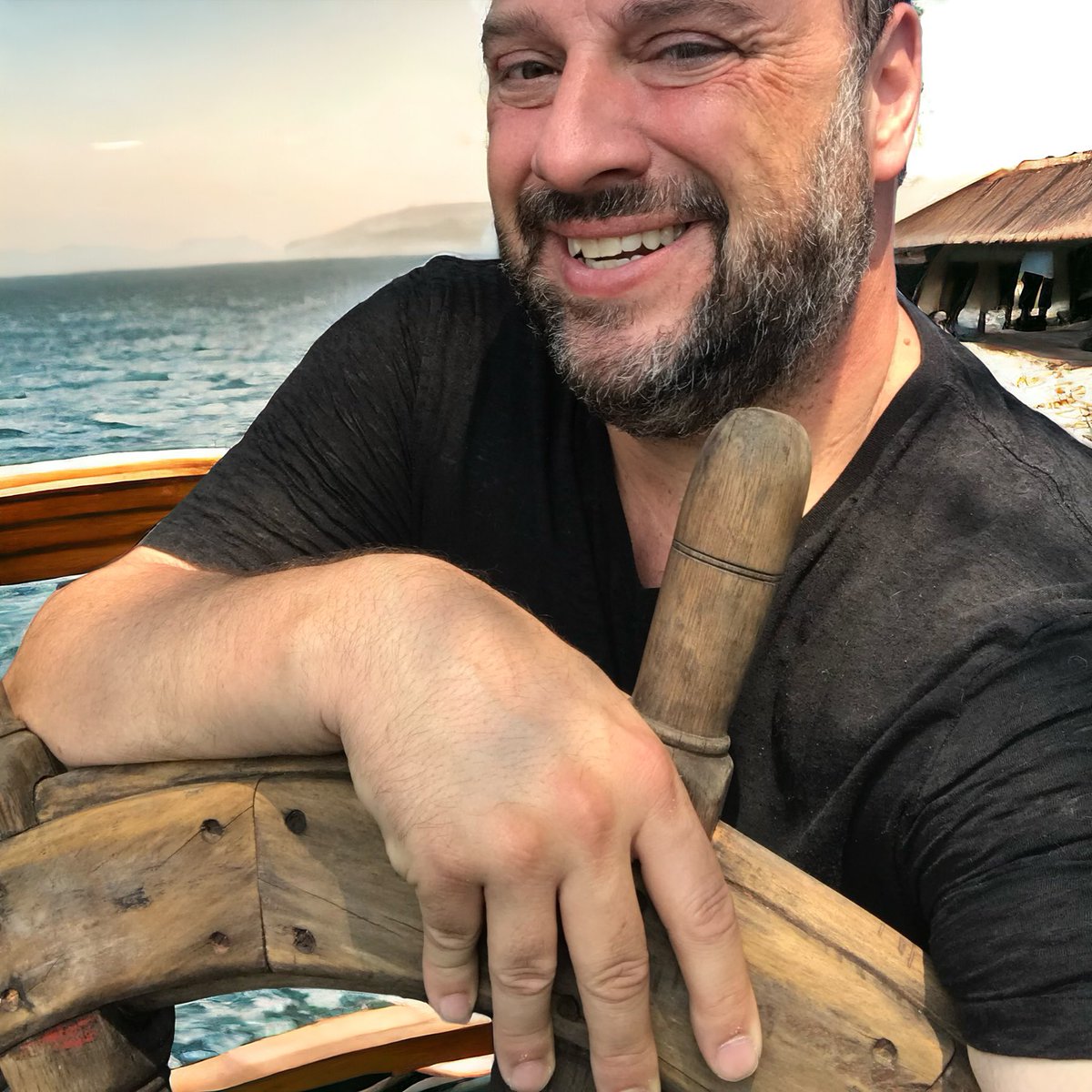 MTCarboni's tweet photo. All aboard the next Titanic. https://t.co/VUFbhpUmq0
