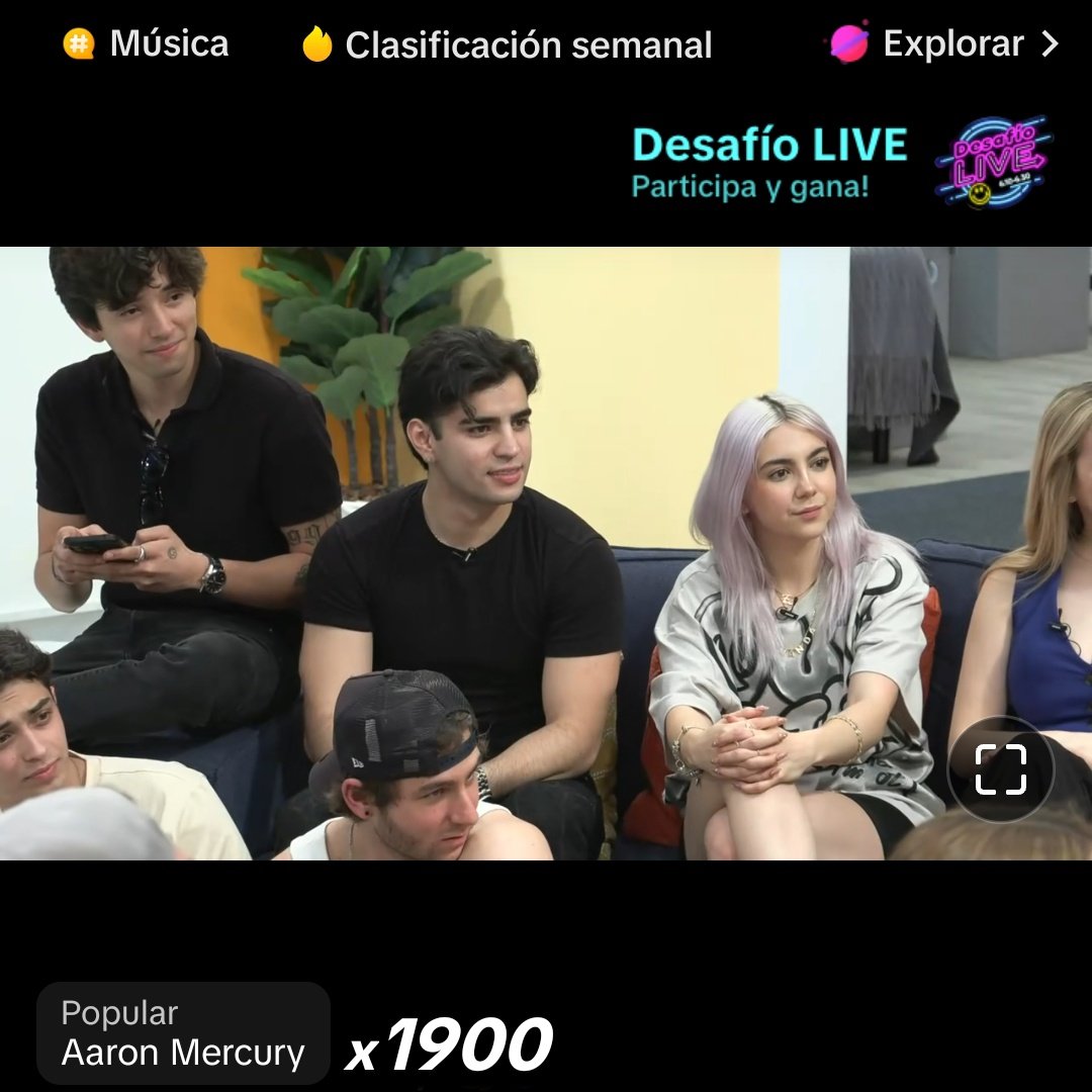 AdriSJ_'s tweet photo. Awww no puedo creer lo bien que te ves en tv y en live de este tipo , sigue creyendo en ti, sigue sin dudar de ti mismo @ArnMercurio es muy suficiente para muchas personas que te queremos 🫰🏻💜 ... Siempre mercurials! https://t.co/UxUaYNC4t0