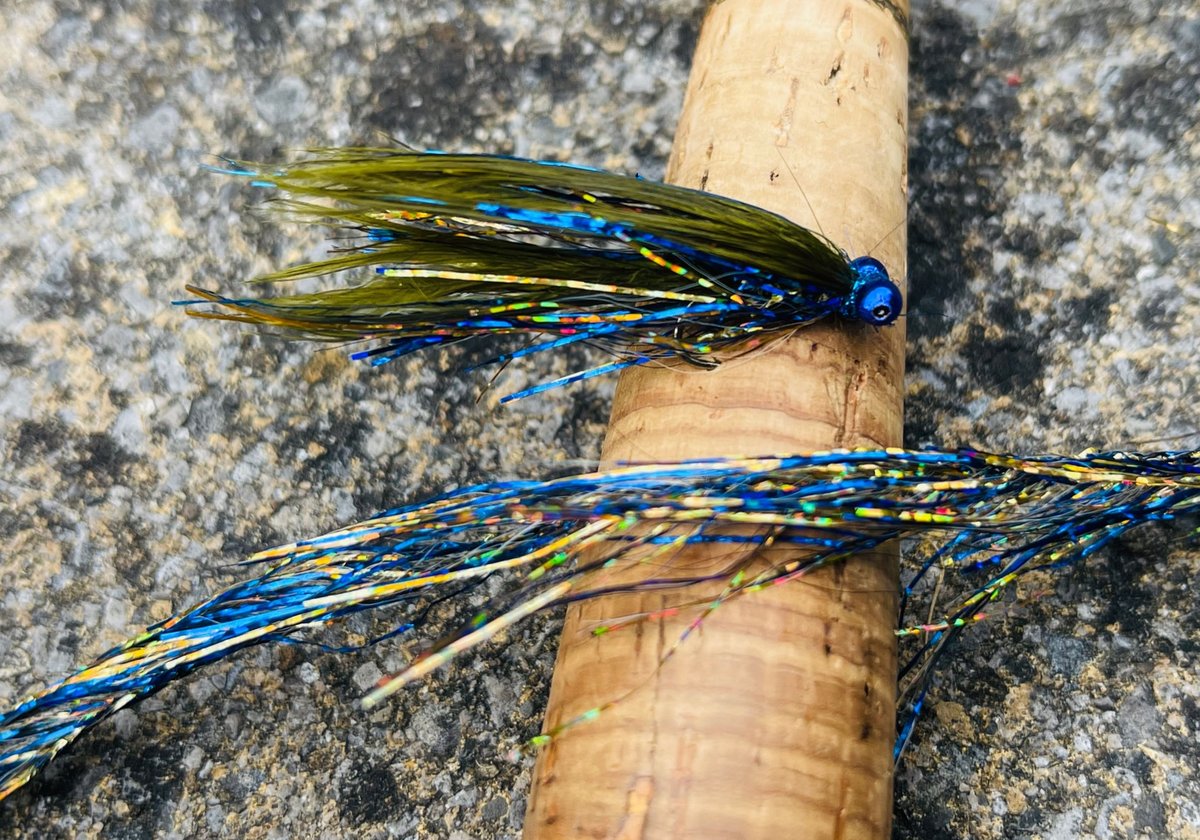 flybox's tweet photo. Blue Flash Damsel - tied with new Blue &amp; Gold Flash Damsel Holographic Polar Chenille.  Available now: https://t.co/F00W8fC23k https://t.co/U3eeDgEWBG