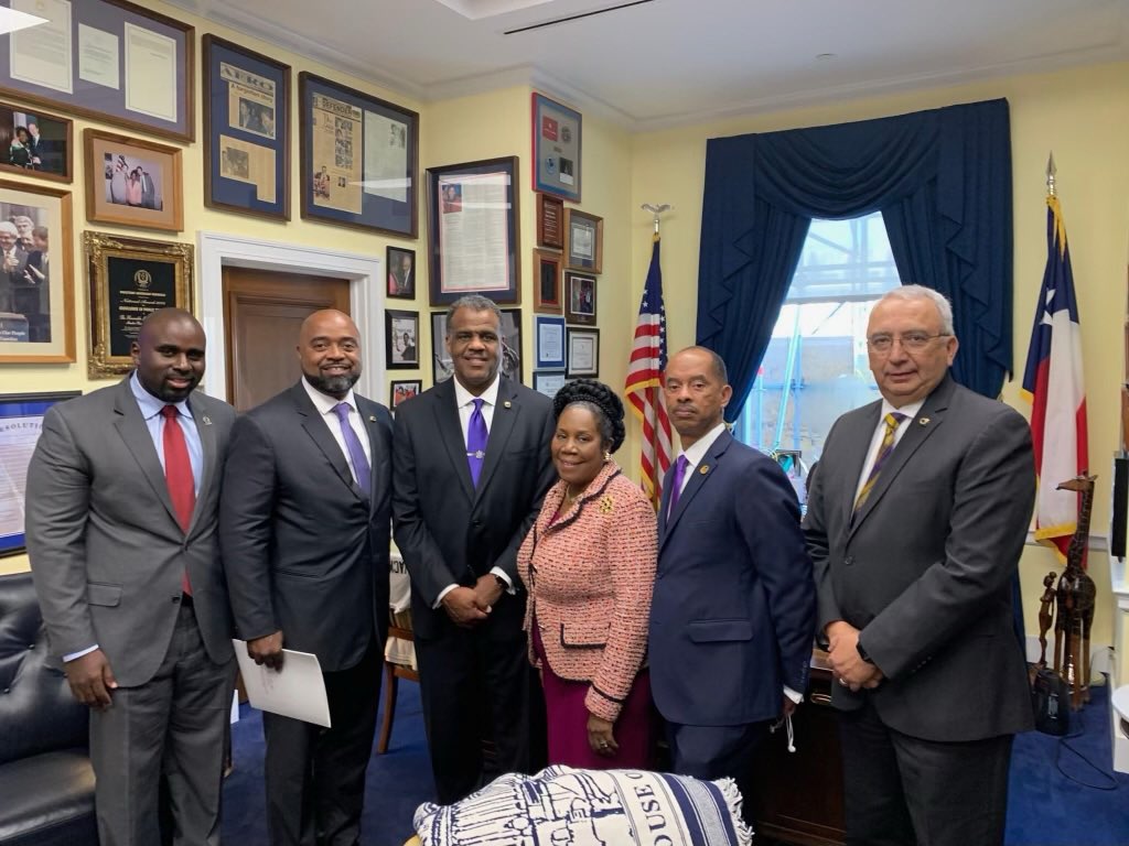 Congresswoman Sheila Jackson Lee was a stalwart defender of civil rights, education, &amp; democracy—always seeking justice &amp; progress. I had the honor of meeting her in DC while working on Civil Rights advocacy. My prayers go out to her family, constituents, and friends.