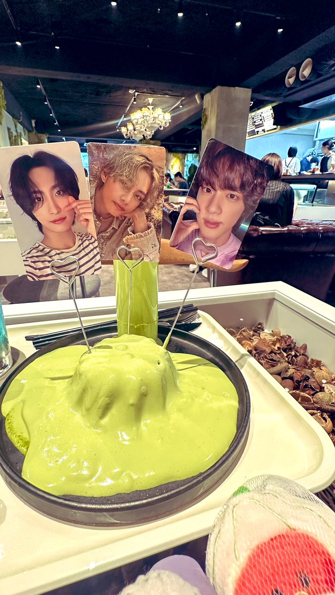 Distiny8TINYaya's tweet photo. アミ친구💜と近況会🥰
ヤンコチ久しぶり〜♡♡マジ美味いよね😋
🆕カフェも映えてて良かった🤩✨
🌳🌳が涼しげで癒しでオススメ💙 https://t.co/YI6Vj1qDJS
