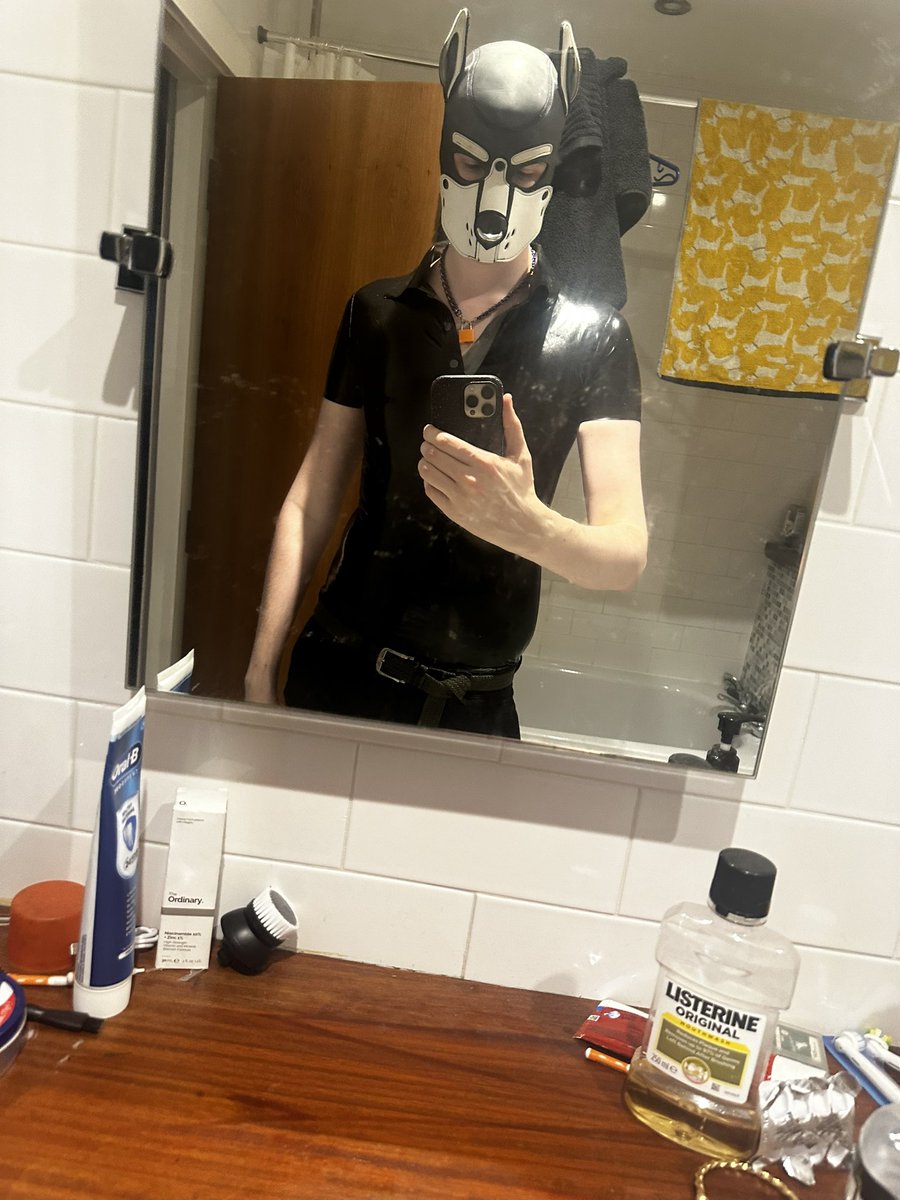 PupShinga's tweet image. Going to the Manchester rubber social tonight. Come see me wear a rubber top that has too small arm holes and the pup nose ring that’s actually my 8x19mm PA!