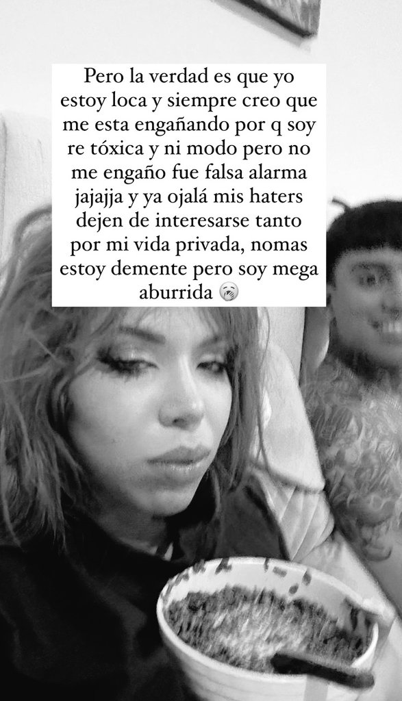 andreaapostola's tweet photo. Entonces, ¿Lo que decía #BrianVillegas de tus arranques y que hasta tenia que forcejear contigo es verdad? Ya al fin aceptas que eres una loca psicópata agresiva con tus parejas? Y luego la volteas y te victimizas? Wey.. te estás proyectando y NO ES NORMAL!! #yerimua https://t.co/vM6JYnM6Hy