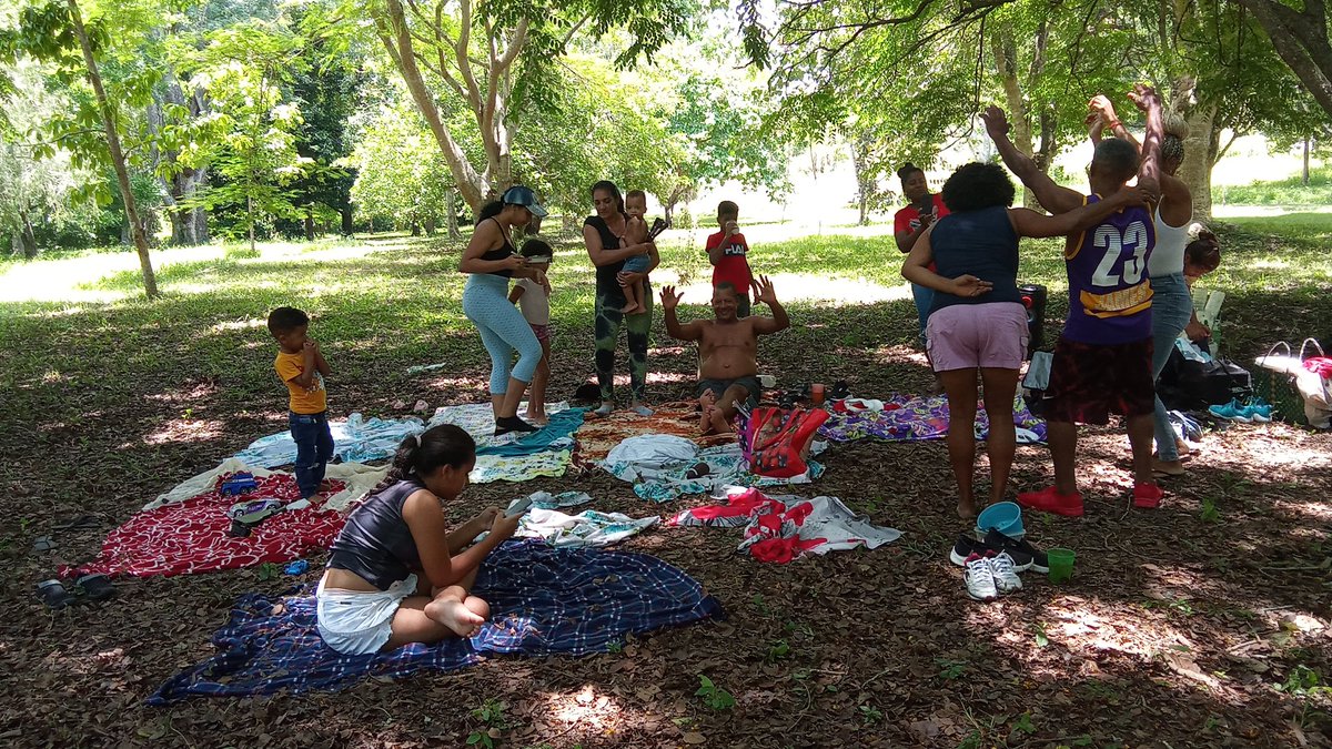 En el Jardín Botánico Cupaynicú de Granma, El Más Natural de Cuba hoy se combinaron Los Servicios de Fotografías, Picnic y Senderismo todos disfrutaron porque estamos en #ModoVerano.