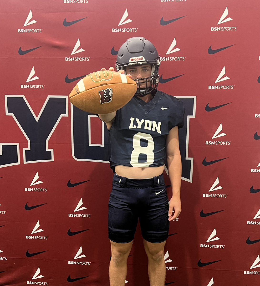 adam_pempsell's tweet photo. Had a great time visiting @LyonCollege thanks to @LyonHBC for inviting me! https://t.co/snfE0iu4ot
