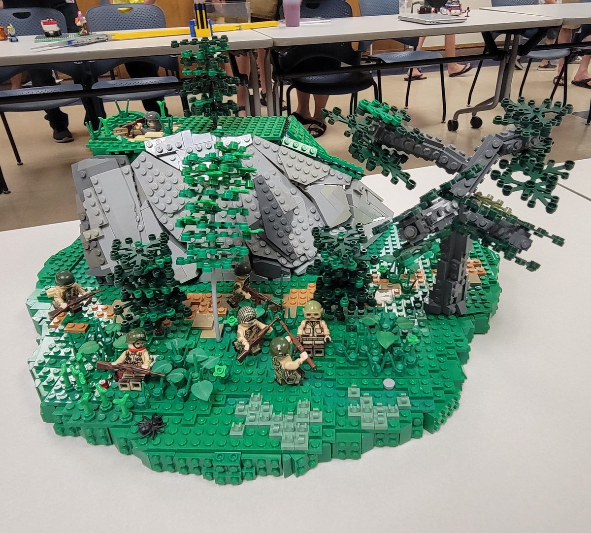 evil_toast916's tweet photo. NEEEEEEERDS!!!!!
@sac_bb
#sacbb #LEGO #RLUG https://t.co/QWbnLC8BFm