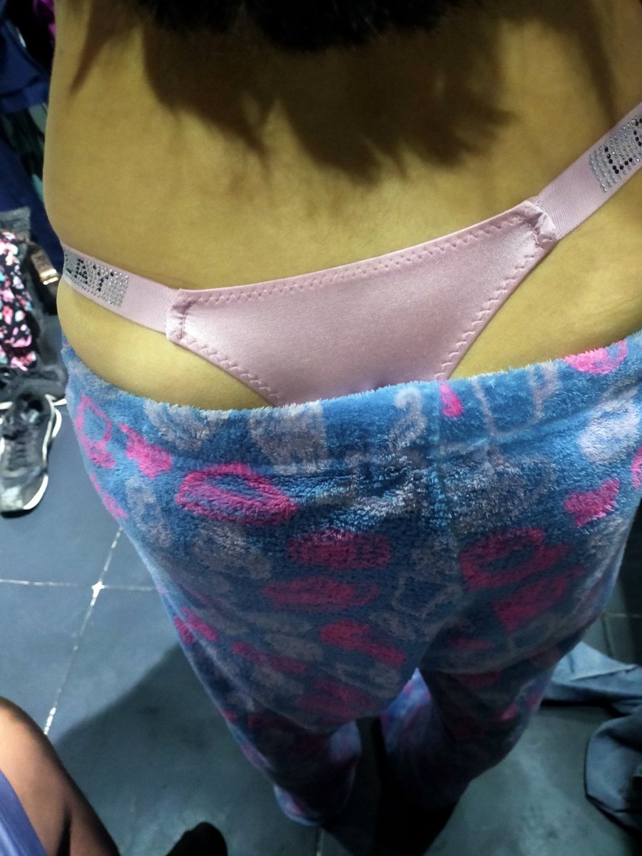 Dejen de hacer payasadas y demuestren  realmente  que es es una pareja SW , la que no lucra, la que no pide dinero y sobretodo la que no engaña ( por eso nosotros  solo nos divertimos y mostramos).