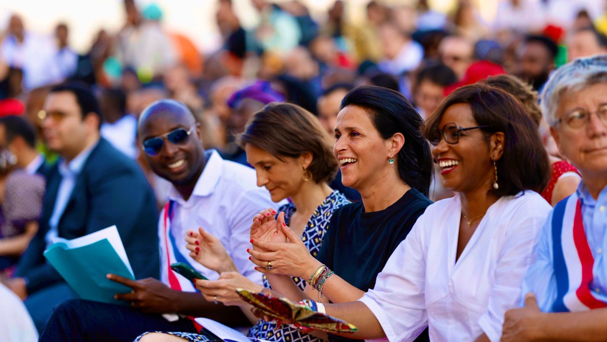 Un lieu incontournable de #Paris2024 s’ouvre ce soir : #StationAfrique!

Merci cher @GnabalyMohamed d’accueillir les fans du sport olympique et paralympique et les amoureux de l’#Afrique. 

Sur votre « Île Monde », #StationAfrique est, dès ce soir, un lieu vibrant et accueillant.