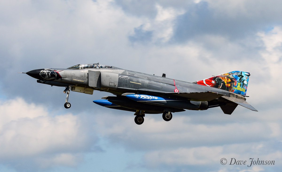 PD31's tweet photo. A few shots from the early days of @airtattoo @BoeingDefense #Qatar #RDAF https://t.co/99ONKjWRPe