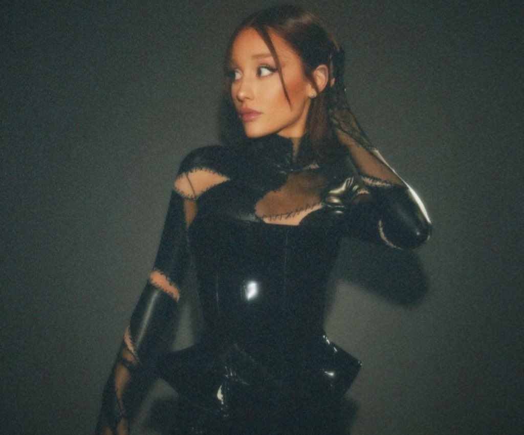 Grande Streaming tweet media