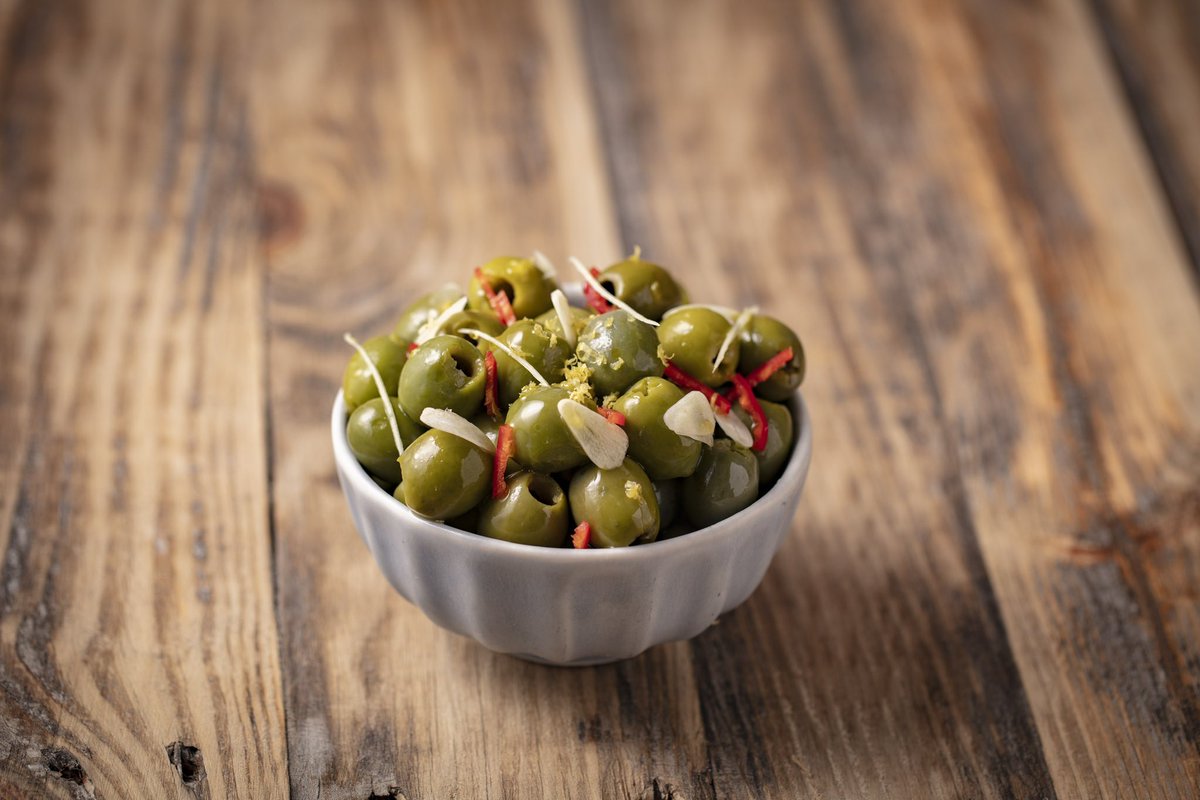 FarlamHall's tweet photo. Marinated olives at Bistro Enkel, simple, flavourful & cheerful.
#teamfarlamhall #farlamhall #bistroenkle #staycation #hardworkisfun #casualdining #cumbria #brampton #hardworkisfun
@dhrishikesh @MichelinGuideUK @AAHospitality @RelaisChateaux @pobhotels https://t.co/cT41kEp9BR