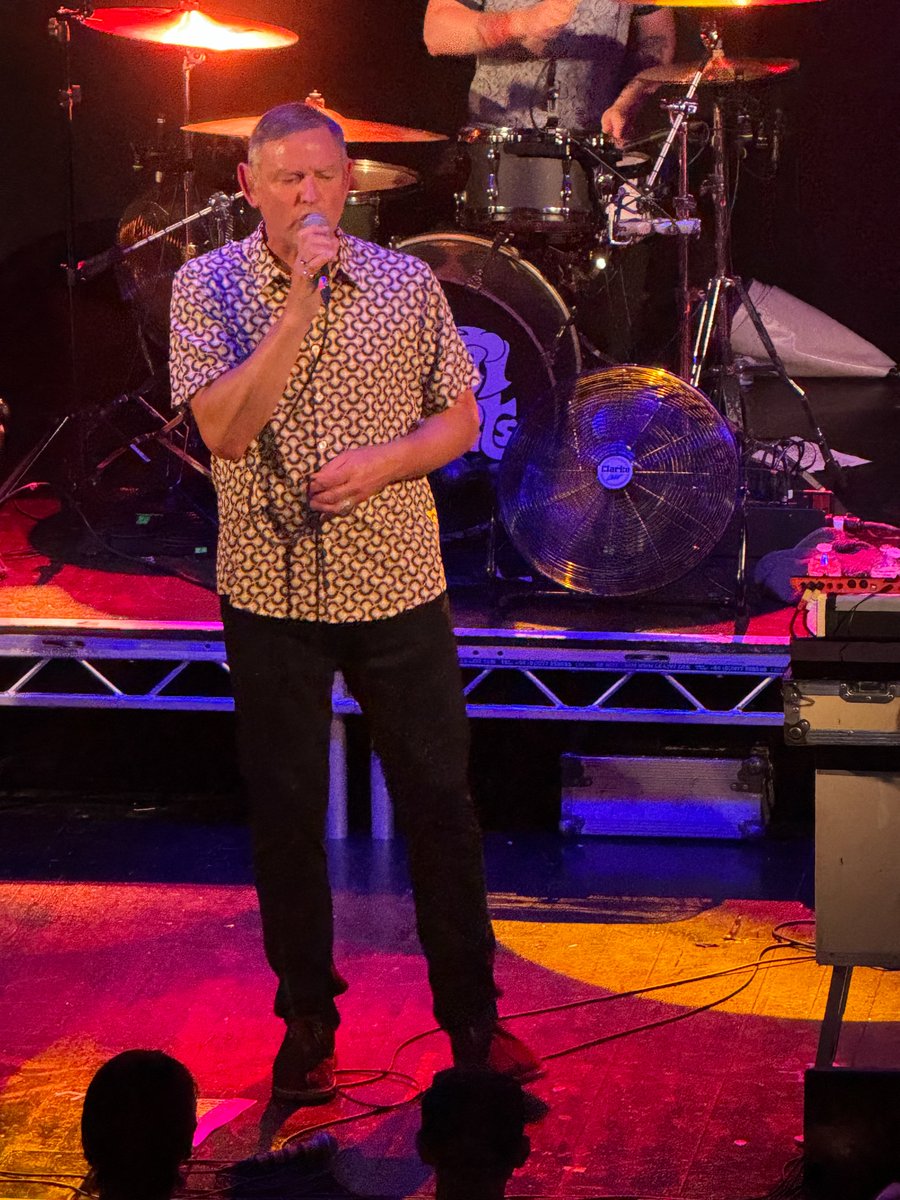 Floydian71's tweet photo. More from a superb night with @inspiralsband, @StephenEHolt and @therealboon at @thepicturedrome . I really don't think the Inspiral Carpets realise just how awesome they are! https://t.co/jdx36soWAY