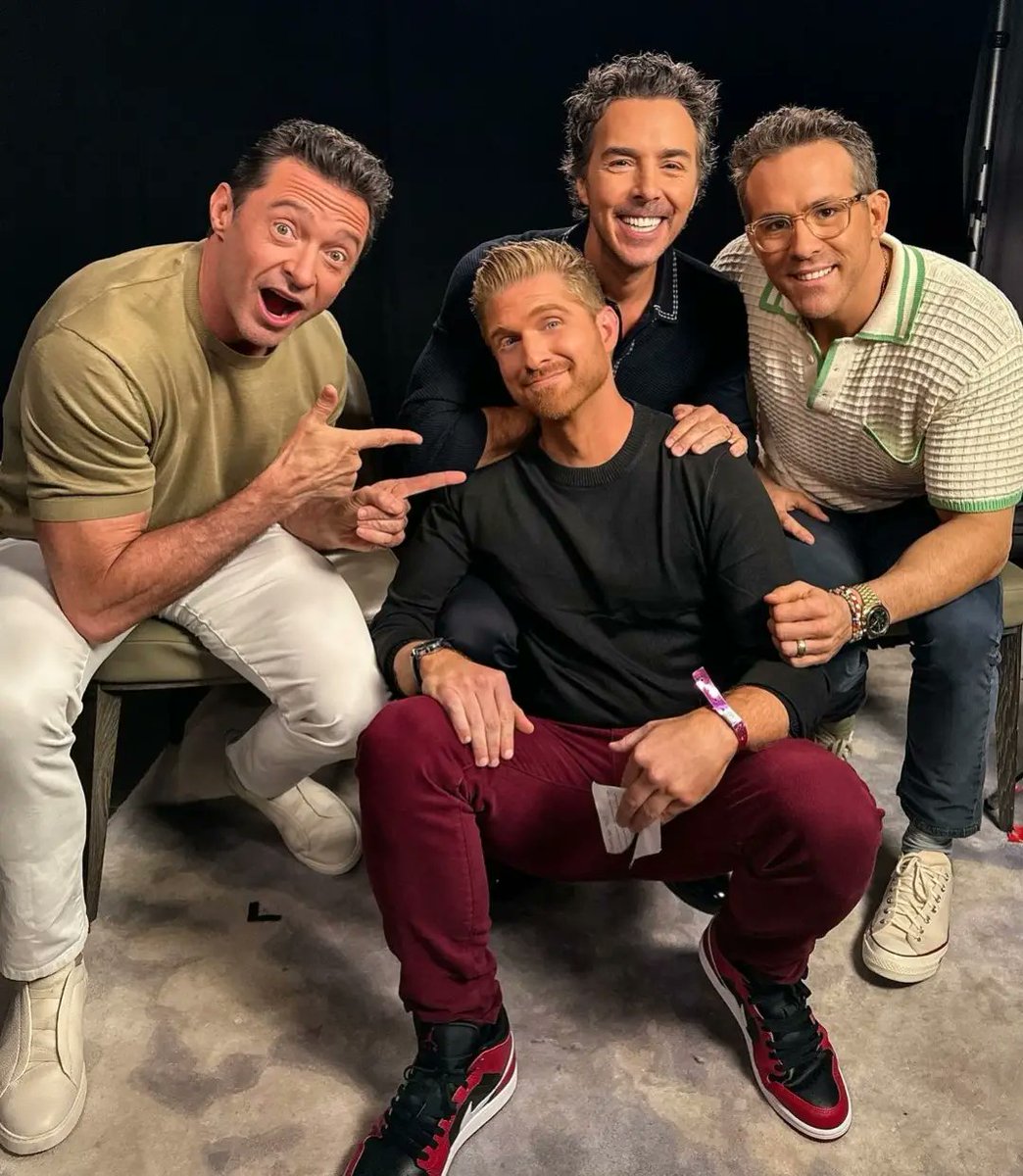 JackmansLanding's tweet image. The promo "work" is continuing today, and one main takeaway so far is that we are grateful for these new white jeans. 😳 

📷: jakestakes, blackgirlnerds, Hugh's Stories

#deadpoolandwolverine #junket #hughjackman