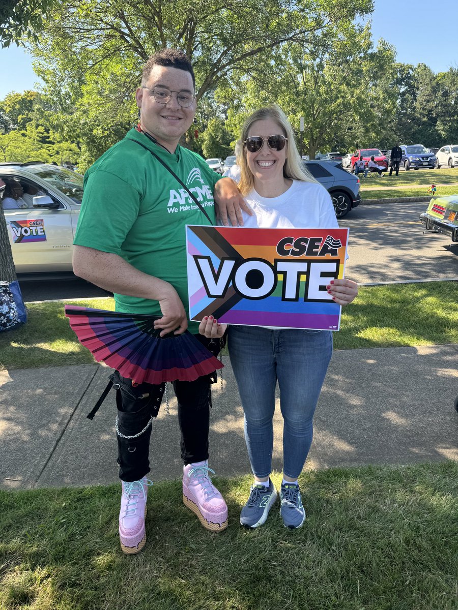 AFSCMECouncil66's tweet photo. Happy Pride! Council 66 joined our brothers & sisters in labor for the Rochester Pride Parade! #ROCpride #UnionStrong @AFSCME https://t.co/elfF2uoNQy