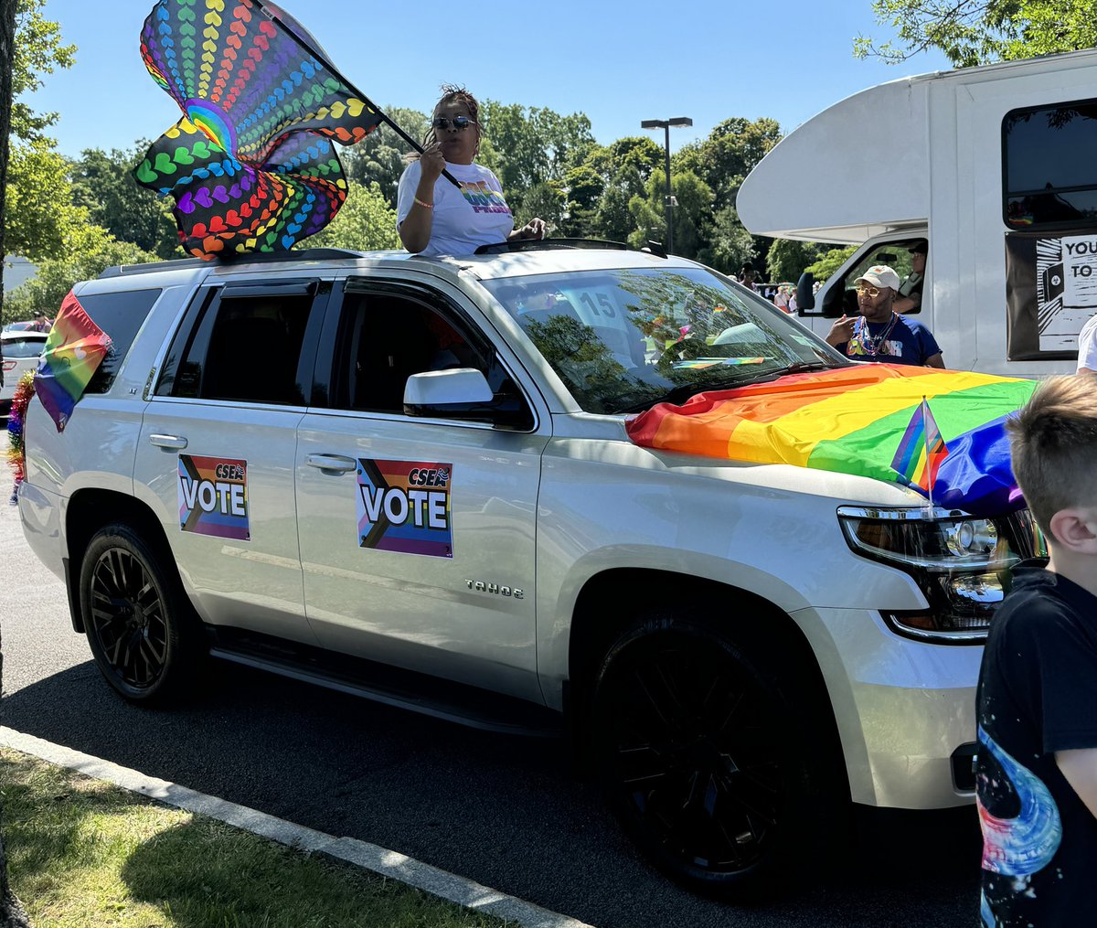 AFSCMECouncil66's tweet photo. Happy Pride! Council 66 joined our brothers & sisters in labor for the Rochester Pride Parade! #ROCpride #UnionStrong @AFSCME https://t.co/elfF2uoNQy