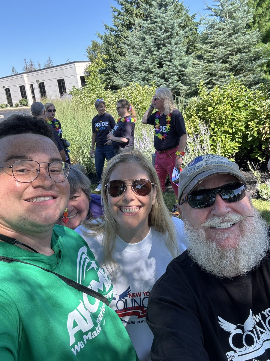 AFSCMECouncil66's tweet photo. Happy Pride! Council 66 joined our brothers & sisters in labor for the Rochester Pride Parade! #ROCpride #UnionStrong @AFSCME https://t.co/elfF2uoNQy
