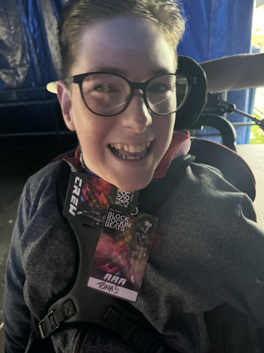 Tomorrow For Tomas tweet media