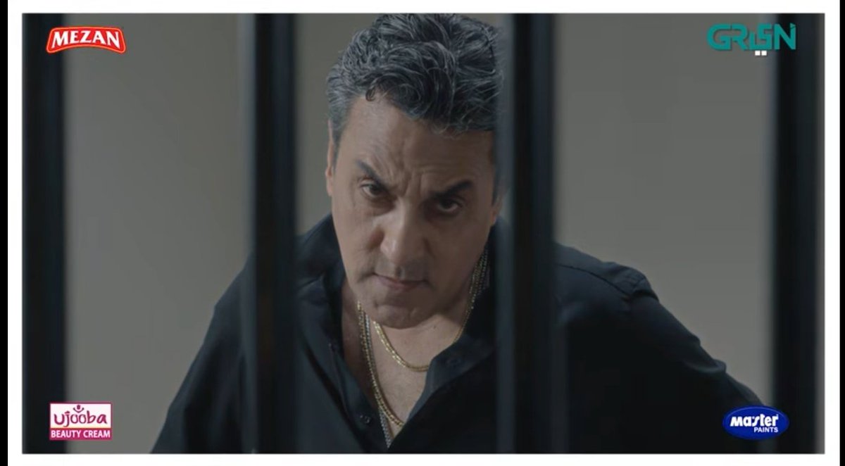 Naziaq2's tweet image. Who is he? Seriously! one can never imagine that @adnanactor #adnansiddiqui would perform so amazingly in this character. He deserves huge applause and appreciation ❤ #gentleman
