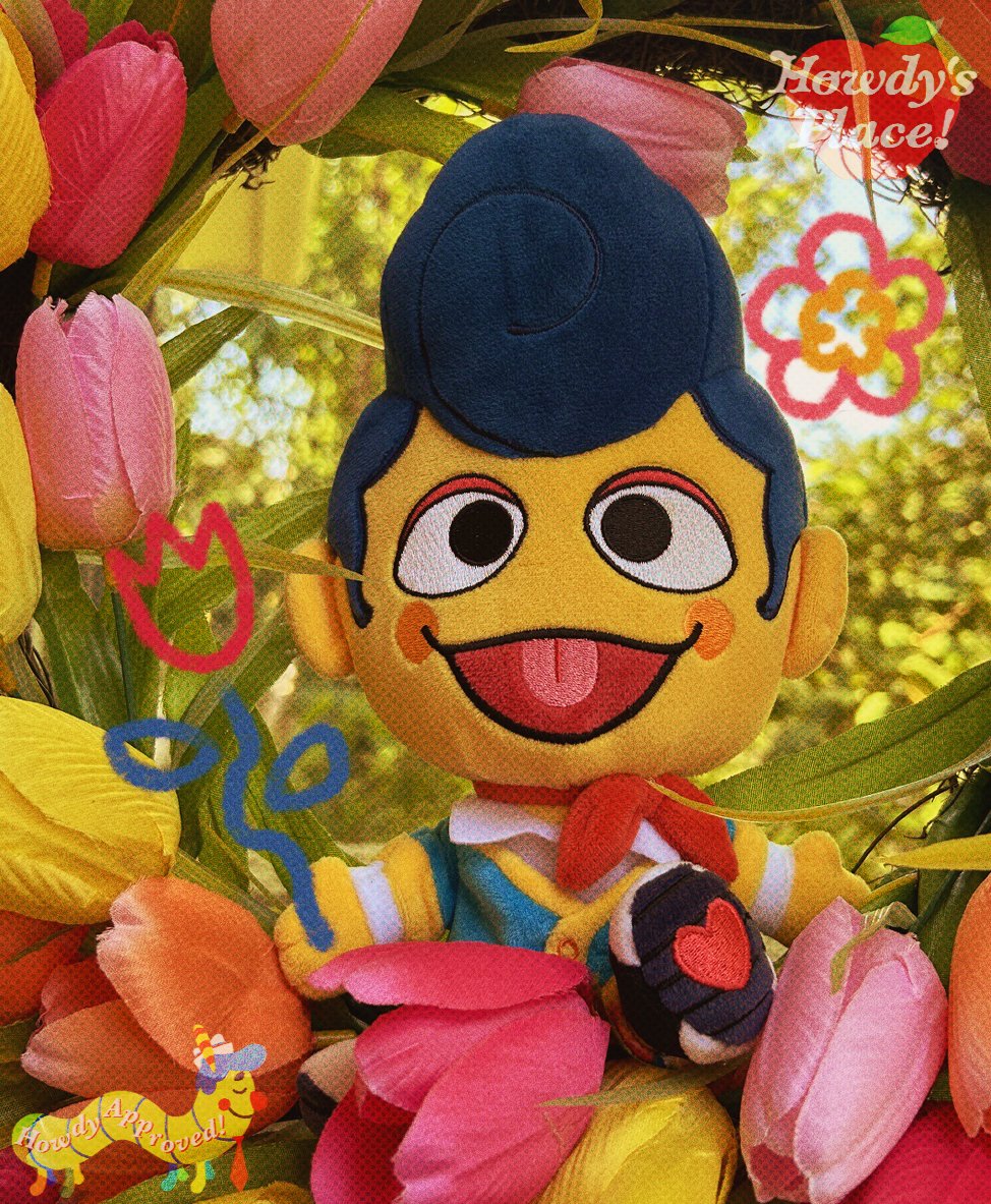 _PartyCoffin_'s tweet photo. If you missed out the first time, head on over to https://t.co/RpPPkJsWkS to order Wally for yourself for $29.99! We have 9 days left in the campaign! Just enough time to open... One more Wally card pack... Next week... https://t.co/y4G6ttCioT