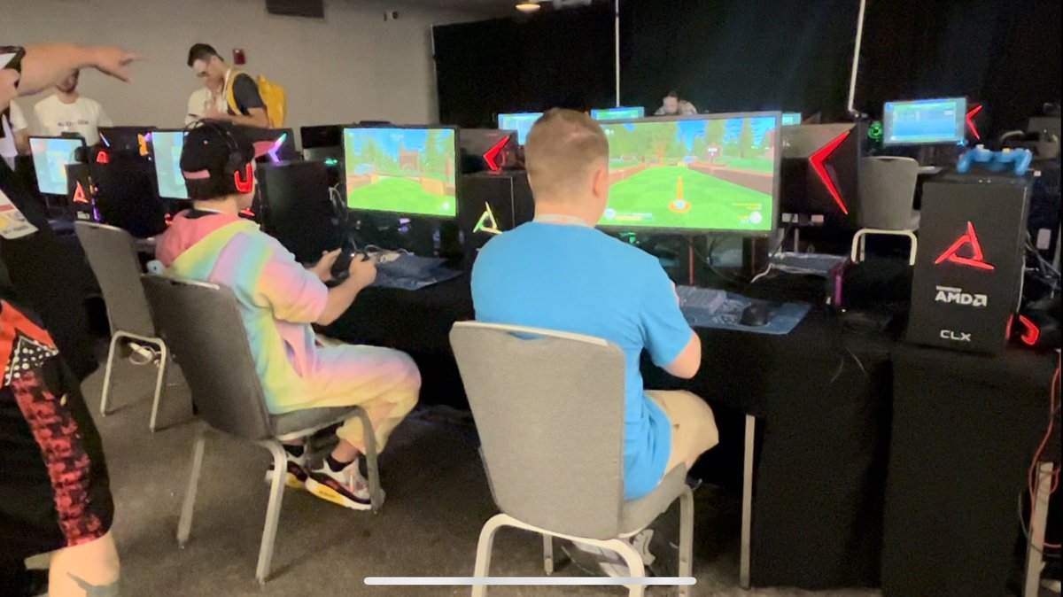 ExtraDetroit's tweet photo. Shout out to our very own @truetimfoolery for making it to the very final tiebreaker in the group stage of Golf With Your Friends at #ExtraLifeUnited

Making the Detroit guild proud!!!! 🎉  #ChangeKidsHealth #Ignite @ExtraLife4Kids https://t.co/1MNJSOOJ56