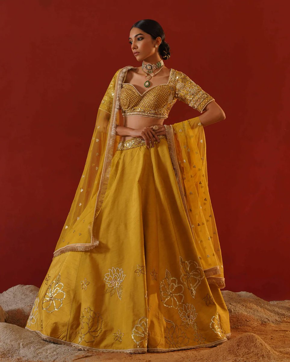 𝐒𝐇𝐄'𝐒 𝐀 𝐌̲𝐀̲𝐍̲𝐄̲𝐀̲𝐓̲𝐄̲𝐑̲ .ᐟ tweet media