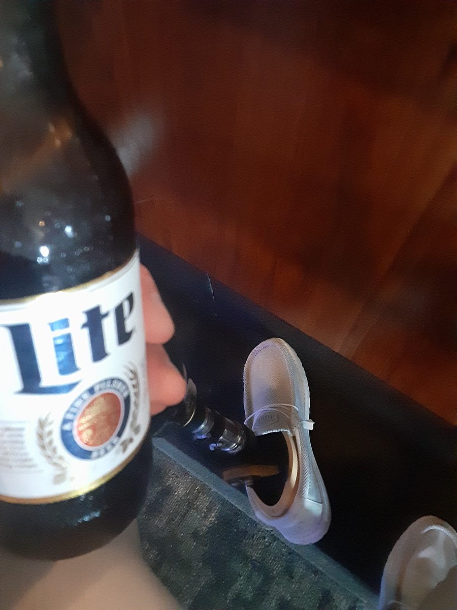thos427's tweet photo. #BottleCheck https://t.co/K6jOh9wCnR