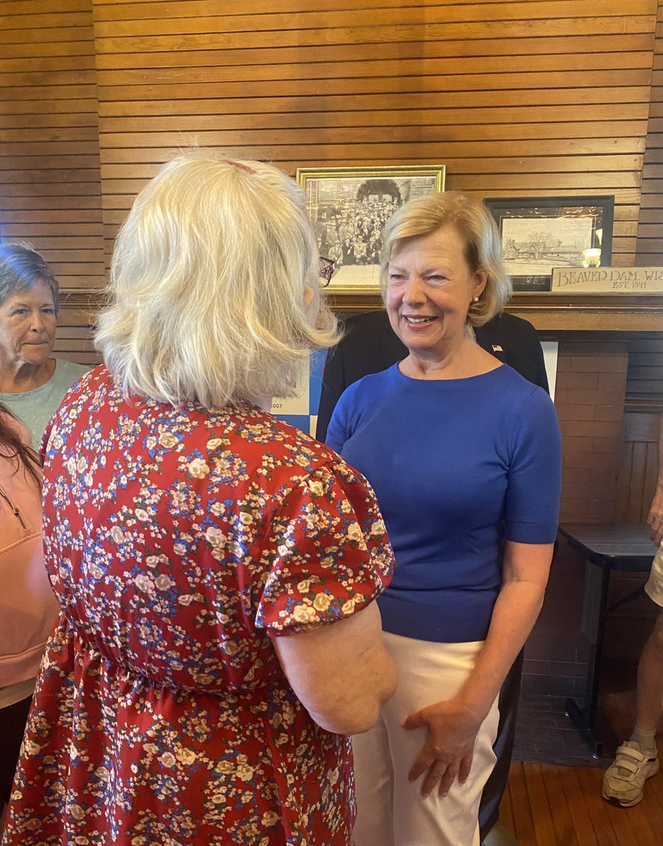 party_dodge's tweet photo. We had a wonderful turnout for our very own AMAZING Wisconsin Senator, Tammy Baldwin.  Tammy has done soooo much for our state and nation including helping to craft the Affordable Care Act, reduce prices for many drugs including insulin and asthma inhalers, and promoting and achieving Build America, Buy America standards for everything from iron, steel  and drywall for construction to fiber optics and computer chips.  THANK YOU TAMMY!!! and THANK YOU TO EVERYONE WHO GAVE TAMMY AND HER STAFF SUCH A WARM WELCOME.  One way to show your support is to donate to Tammy's campaign at https://t.co/S5QjKxolZl