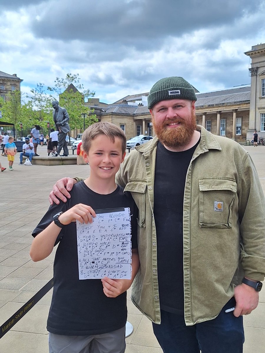 CEPursell's tweet photo. Great to see @IamTomWalker in the Hudd today. Brilliant performance mate. Thanks for the photo 👌🏻 https://t.co/OjawtlgRsD