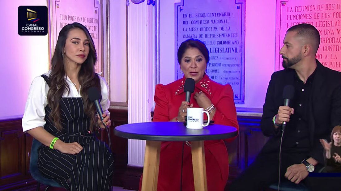 #EnVivo | Continuamos en transmisión especial con la reacción de la representante <a href="/ejaypangdiaz/">Elizabeth Jay-Pang Díaz</a> sobre las iniciativas que llegarán al Congreso en el periodo legislativo que inicia este #20DeJulio.    

#AquíViveLaDemocracia 🇨🇴
📺Sintonicen @ccongresocol
👉youtube.com/live/sr6sqS7wG…