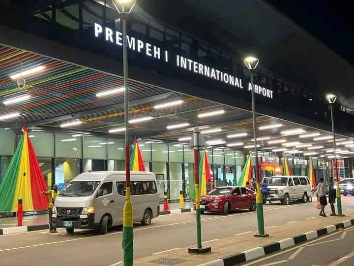 PerfTrackergh's tweet image. Greetings from Prempeh I International Airport, Kumasi
#PerformanceTracker 
#GhanaIsWorkingAgain 
#BreakThe8 
#PerfectPairForGhana