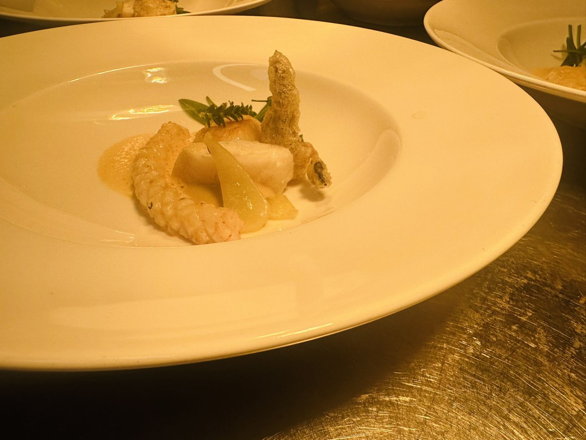 CoruiskHouse's tweet photo. #Skye ingredients served with love. So delicious this evening https://t.co/firAStRbvT