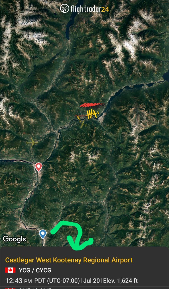megloops's tweet photo. #Kootenay #BCWildfire
from @flightradar24 showing hugh Aircraft activity as @BCGovFireInfo fighting the many 🔥🔥🔥
Here is a link to #WildfireMap :
https://t.co/Vx0Tdakrwm
Below 2 airports ID to help visualize locations.
@kamscan https://t.co/QpLVDF9Wsi