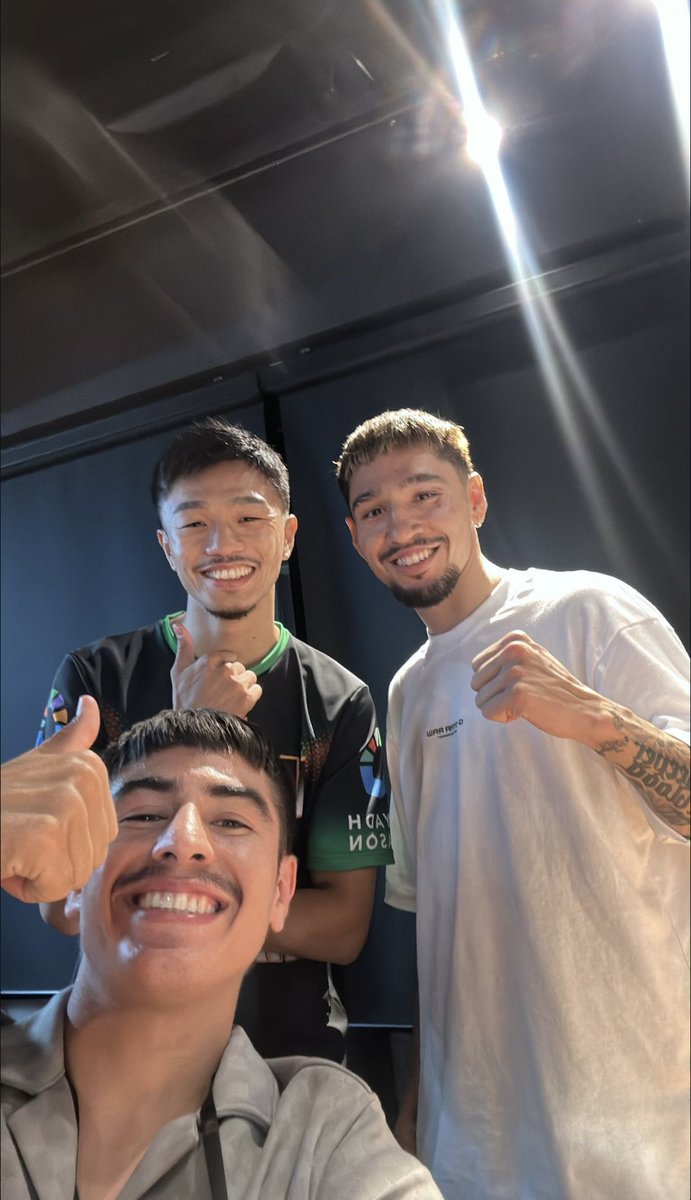 beautynboxing's tweet photo. Best Feeling 🔒 my guys
💕Adrian Alvarado will also be a World Champion mark my words #Stablemates #Japaneseboxing #Junto #Princesa And New WBO World Champion Anthony Olascuaga & #AndStill Junto Nakatani sent me a photo https://t.co/os9GiGy2Kb