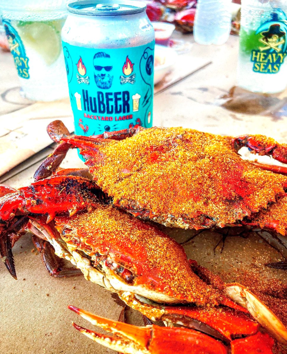 The ultimate backyard party exists... 🦀🍻