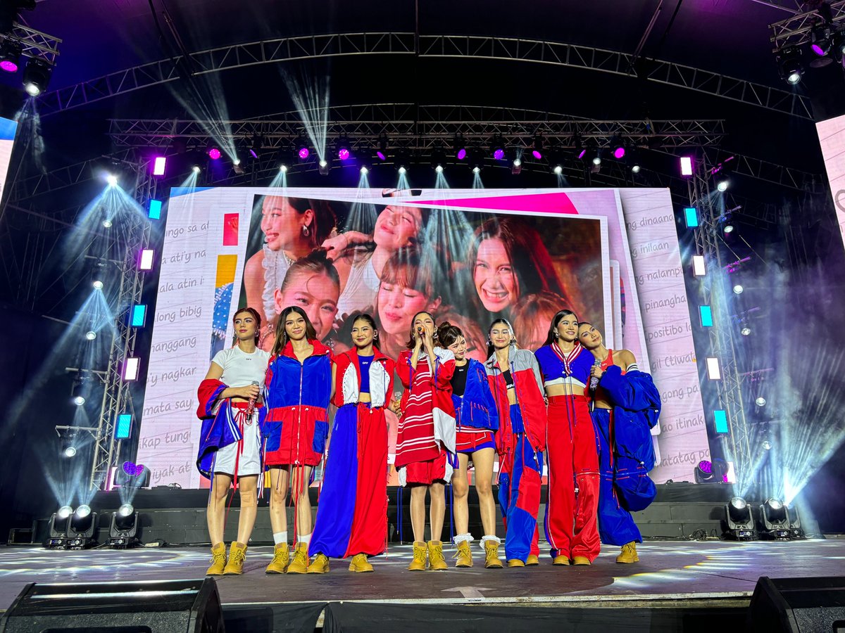 BINI_ph's tweet photo. #BINI : Gensan! We're so grateful for a night full of love and strength all around🤗💕 Salamat kaayo, langga! Sa susunod! #WaloHanggangDulo 🌸

BINIVERSE GOES TO GENSAN
#BINIverse #BINIverseGensan
#BINIverse_TheRegionalTour
#BINIversayangHulyo https://t.co/t7R2z6SEaa