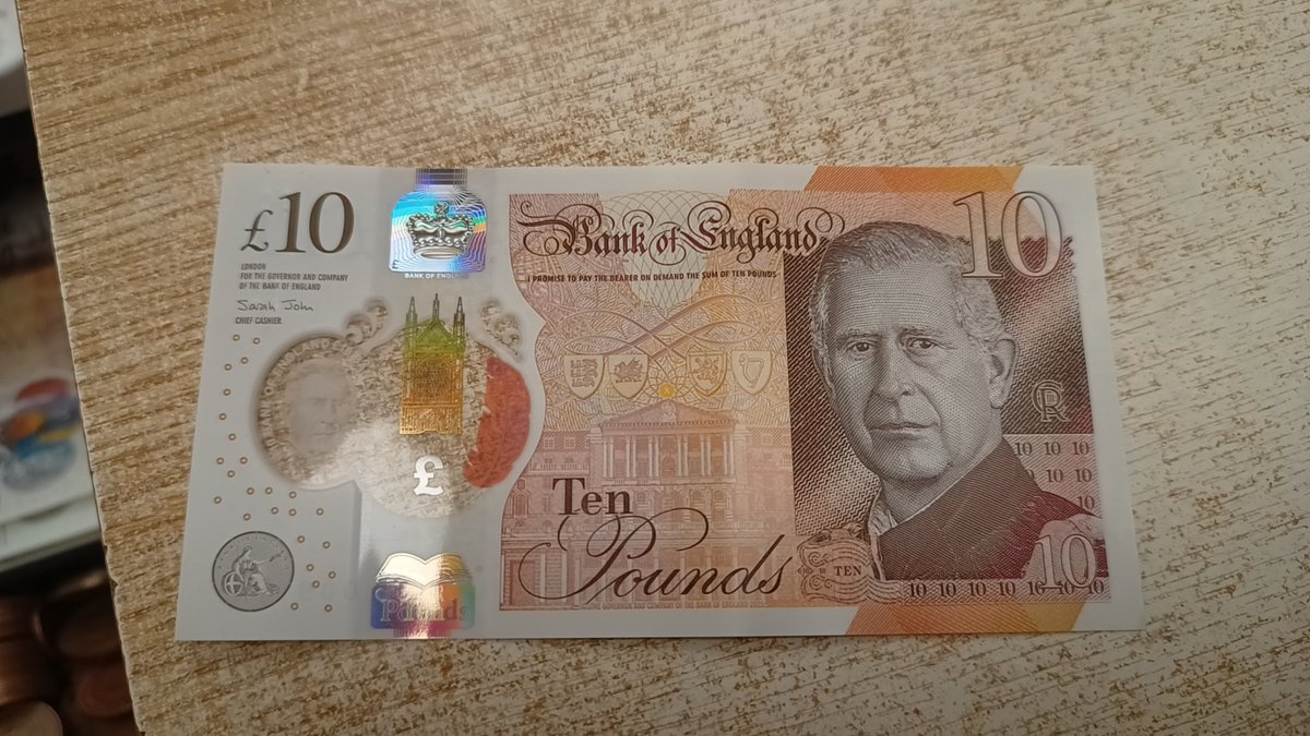 WallOfDave's tweet photo. Well that looks bloody weird... https://t.co/1NVaM6SlpO