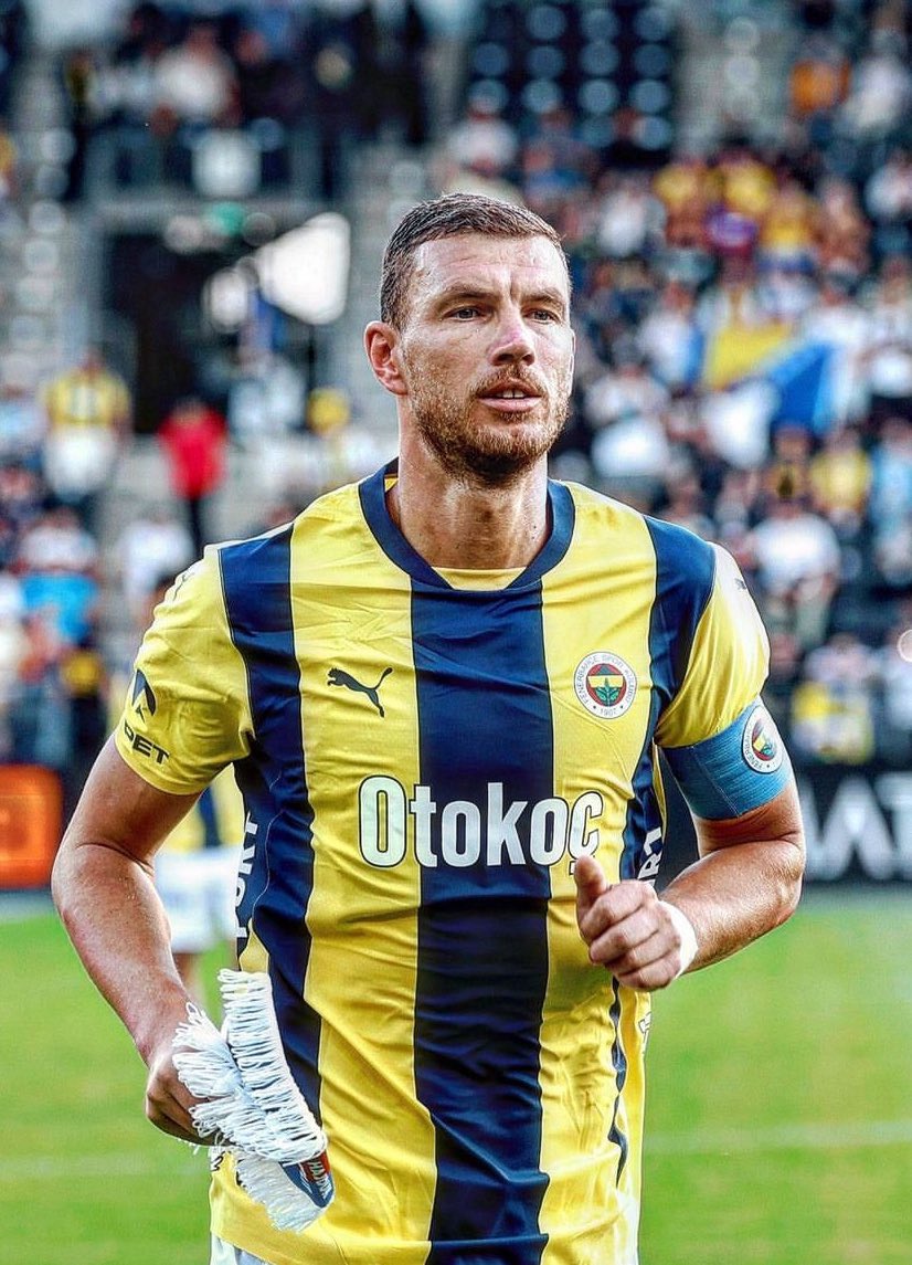 baris_331907's tweet photo. MEDYA GÜÇLÜ FENERBAHÇE 🔥🔥

🇺🇦 FENERBAHÇELİLER 
TAKİPLEŞİYOR 

💯 TAKİBE TAKİP ZAMANI 💯

🇺🇦🇺🇦💯🔹RT YAPIN🔥🔥

🇺🇦🇺🇦💯🔹FAV ATIN🔥🔥

🇺🇦🇺🇦💯🔹GT YAZIN 🔥🔥

⭐⭐💯🔹BIRLIKTE BUYUYELIM 🔥

💛💙💯🔹BEĞENENİ TAKİP EDİN 

🔥BENİDE TAKİP ETMEYİ UNUTMAYIN🔥💛💙 https://t.co/SLb0pnts2F