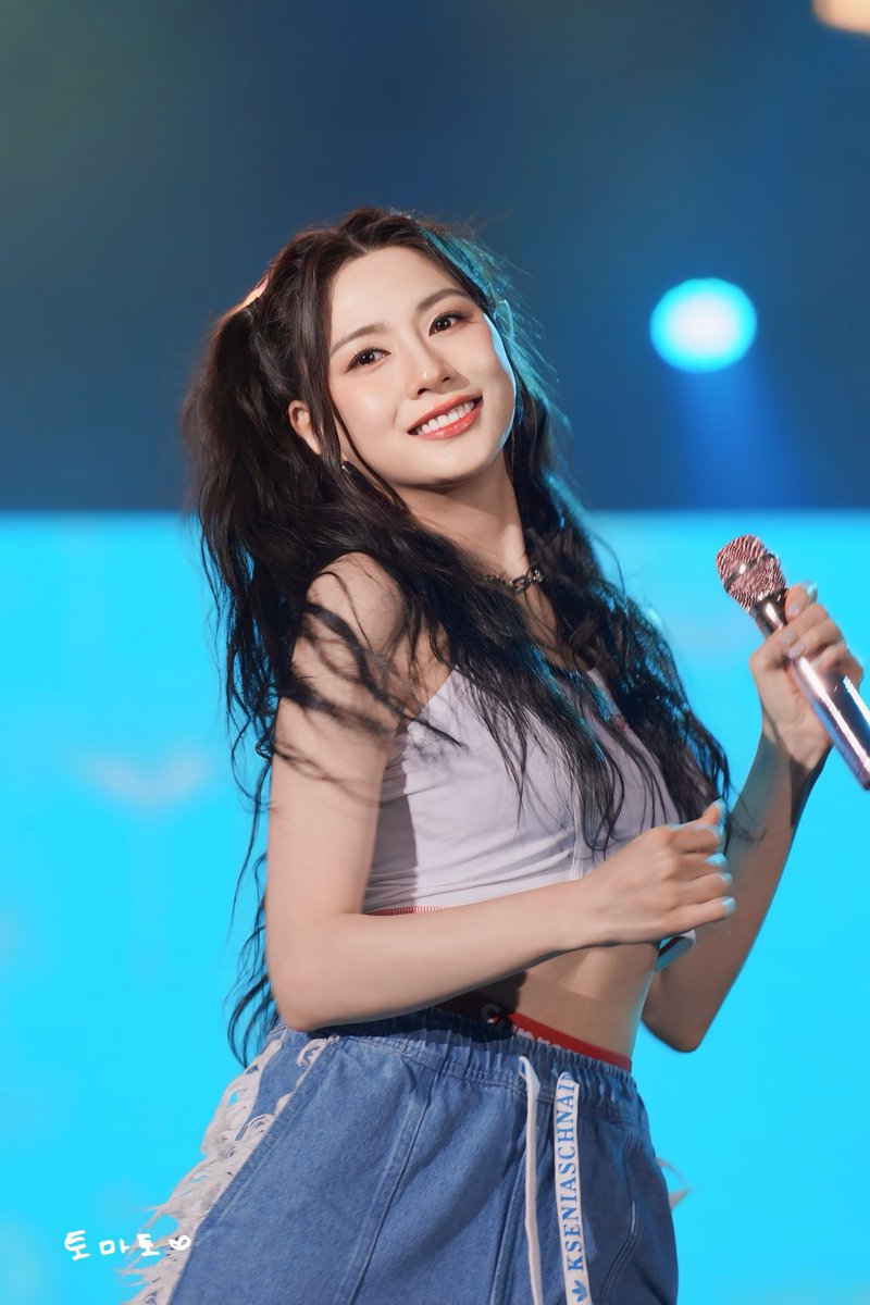 apinksixpics's tweet photo. HAYOUNG 「#오하영」 https://t.co/9OHwbPY1Nj