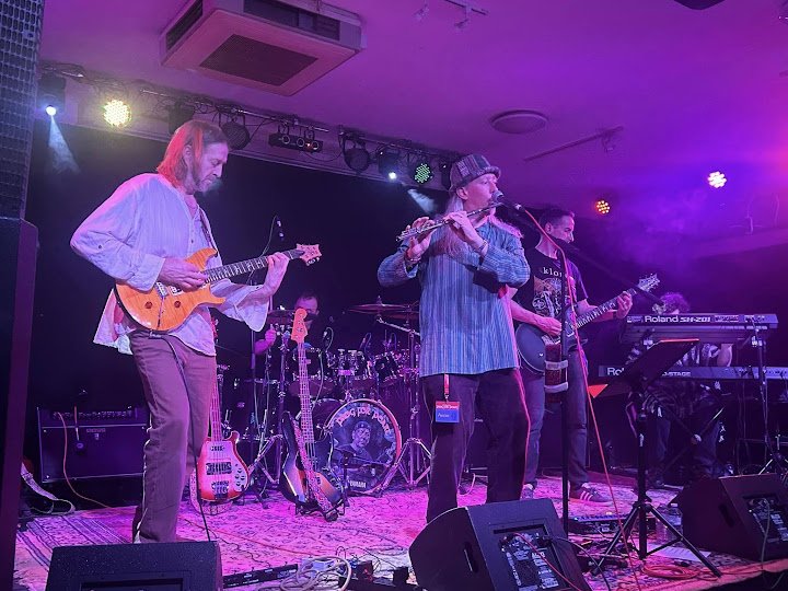 <a href="/TheProgAspect/">The Prog Aspect</a> 
Thank you so much to Dave Edwards for his most excellent review of our set at last weekends Prog for Peart 2024 Festival. We had a great time on stage amongst great bands and company. What a great event in the UK #Prog calendar. 
Steve <a href="/TapestrySonic/">Sonic Tapestry</a>