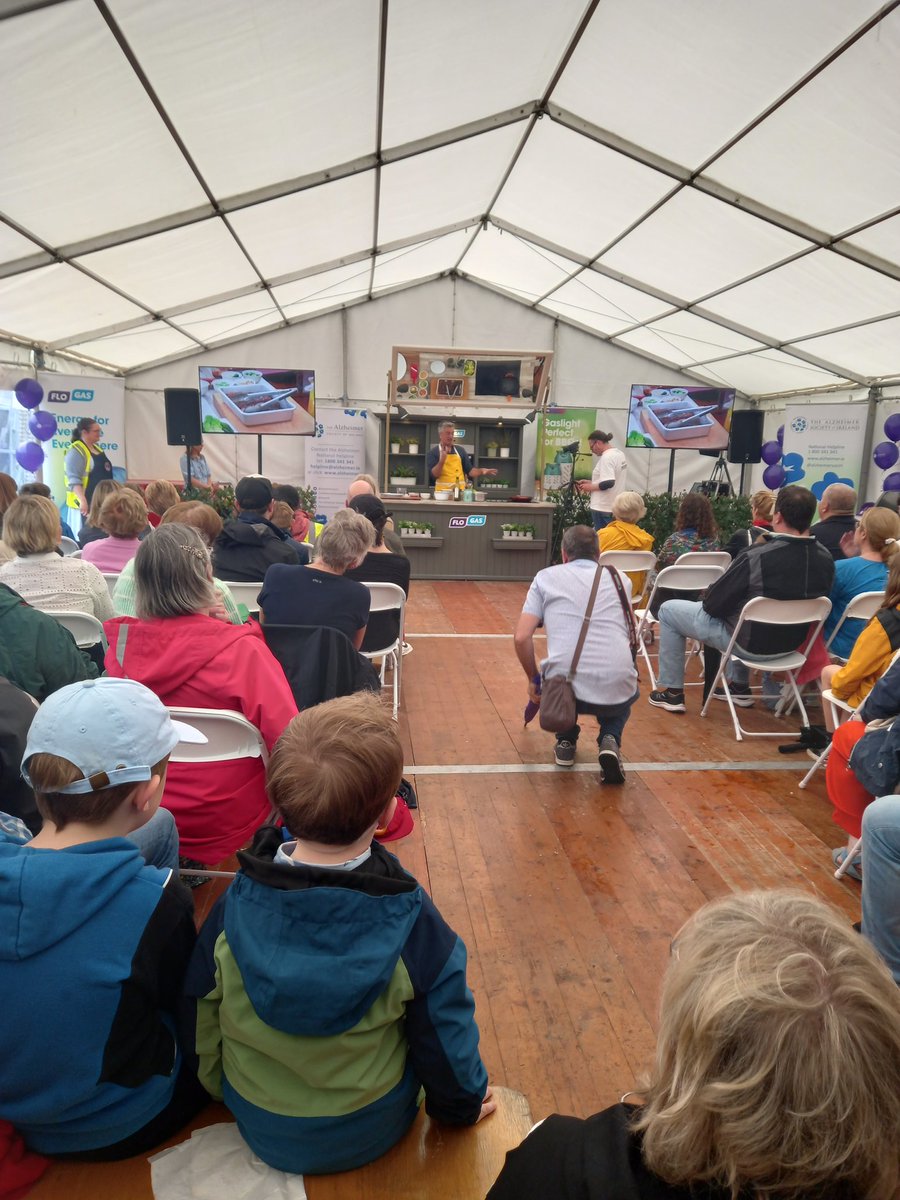 BallymakennyF's tweet photo. Great day of fun and bbq'ing all for a teriffic cause @alzheimersocirl the annual @higginsbutchers #blockpartybbq
Lots of money raised and despite the weather everyone in great form and up for the party. Well done Rick and team! https://t.co/id6v8bptYM